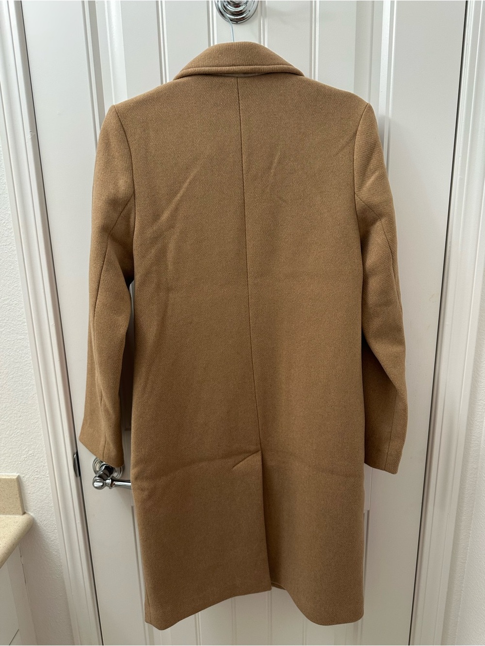 Abercrombie & Fitch Women's Camel Single-Breasted Wool Coat - Picture 3 of 3